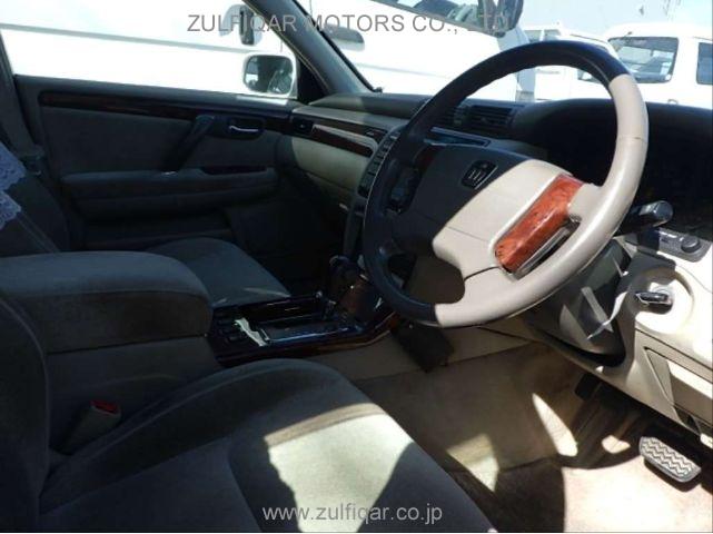 TOYOTA CROWN 2001 Image 3