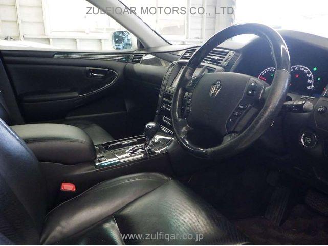 TOYOTA CROWN 2006 Image 3