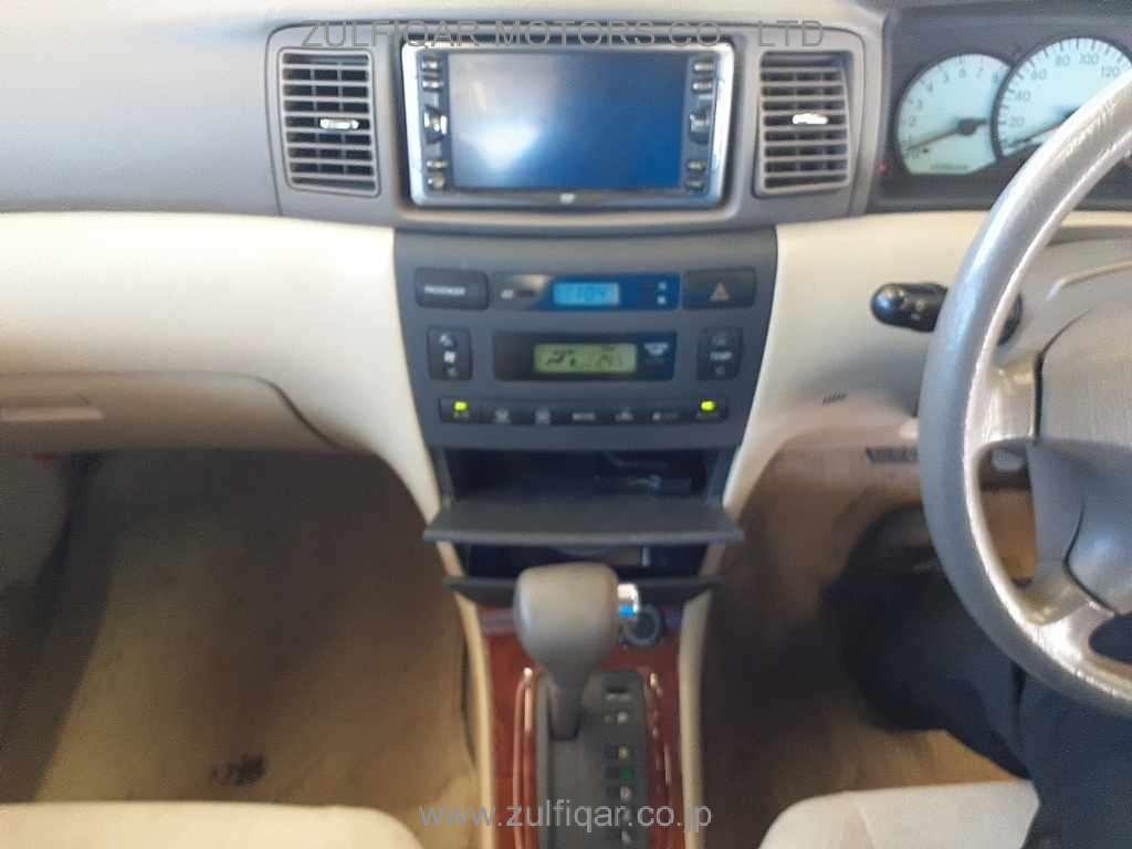 TOYOTA COROLLA 2001 Image 9