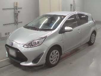 TOYOTA AQUA 2018 Image 1