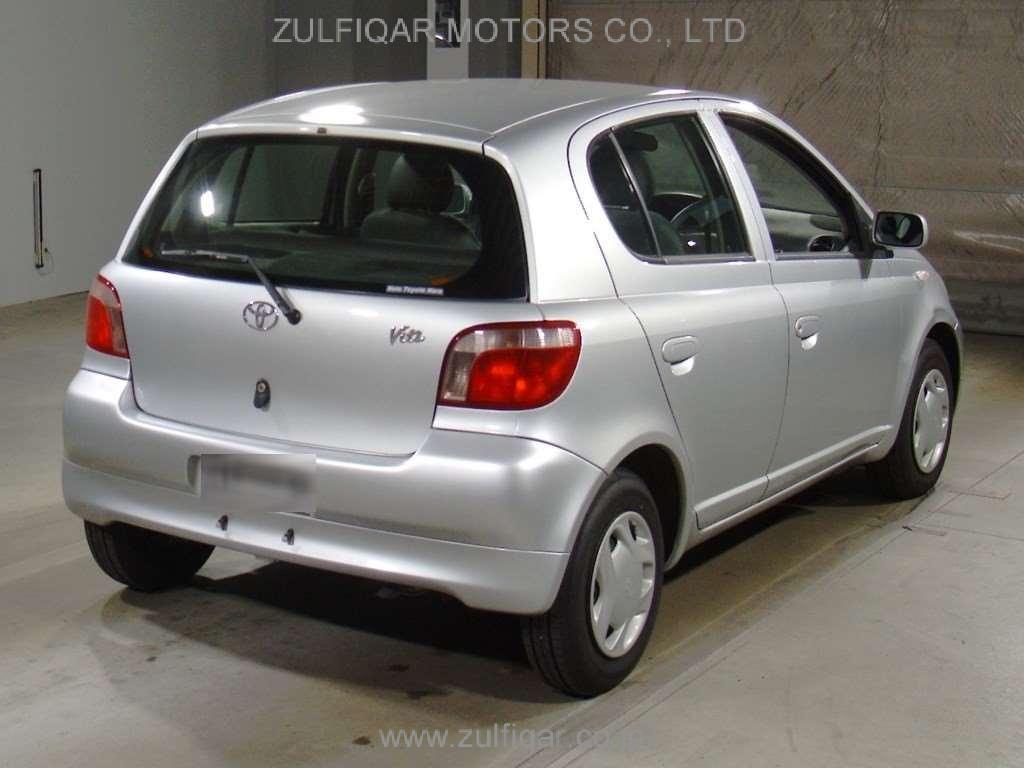 TOYOTA VITZ 2000 Image 2