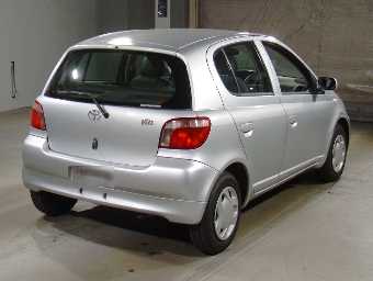 TOYOTA VITZ 2000 Image 2
