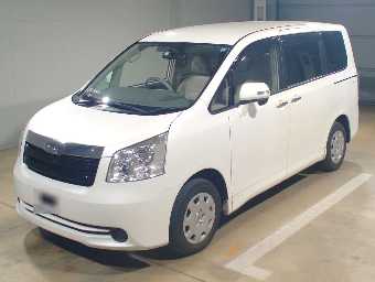 TOYOTA NOAH 2009 Image 1