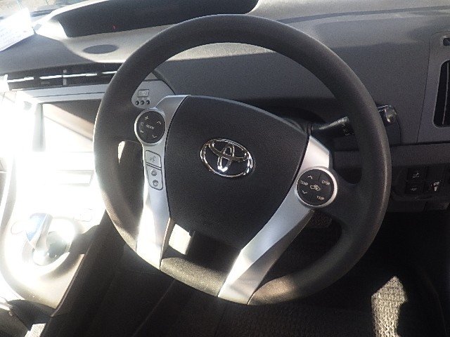TOYOTA PRIUS PHV 2012 Image 26