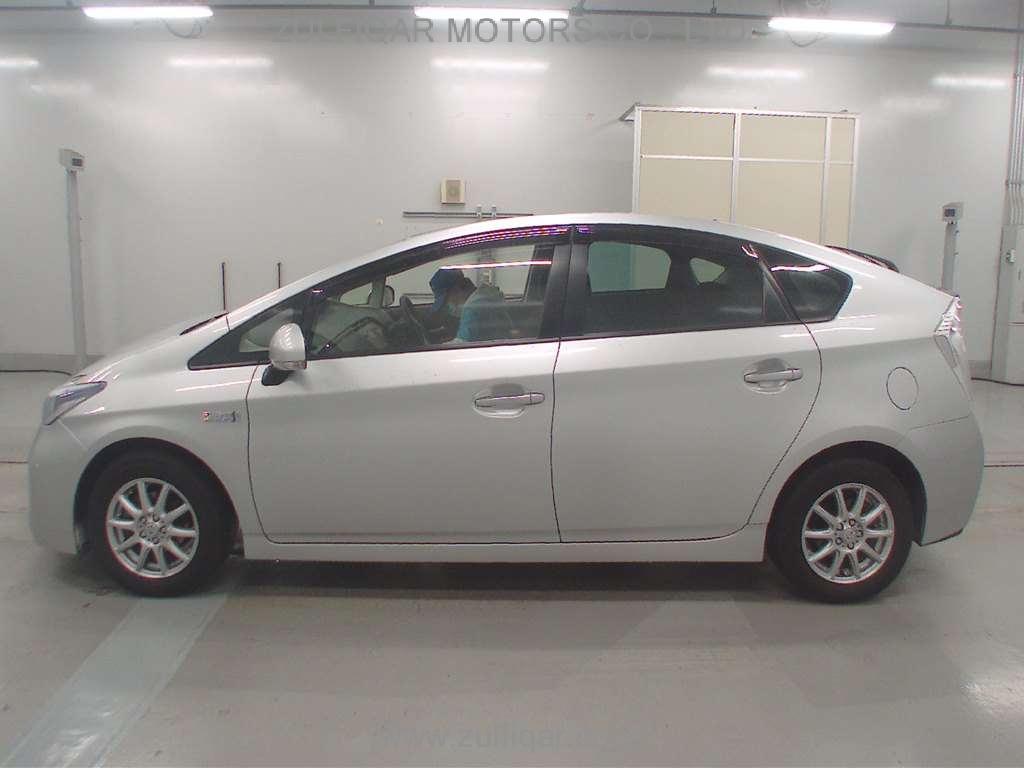 TOYOTA PRIUS PHV 2012 Image 4