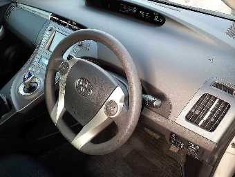 TOYOTA PRIUS PHV 2012 Image 7