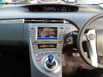 TOYOTA PRIUS PHV 2012 Image 9