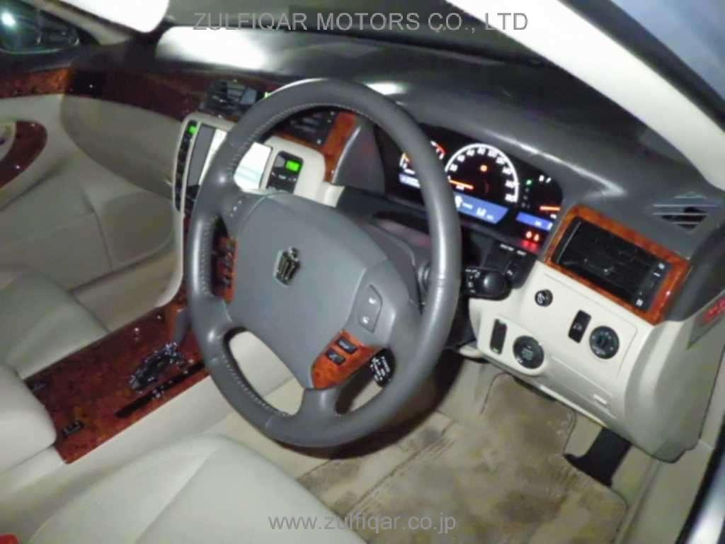 TOYOTA CROWN 2004 Image 7