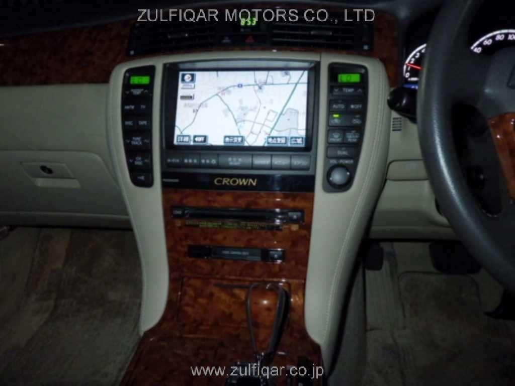 TOYOTA CROWN 2004 Image 9