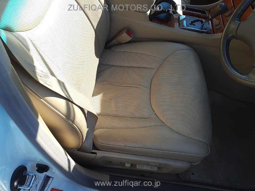 TOYOTA CELSIOR 2003 Image 8