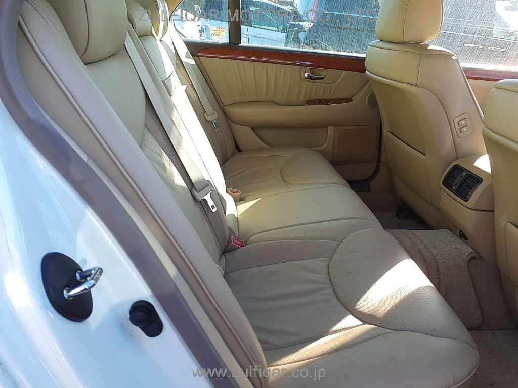 TOYOTA CELSIOR 2003 Image 10