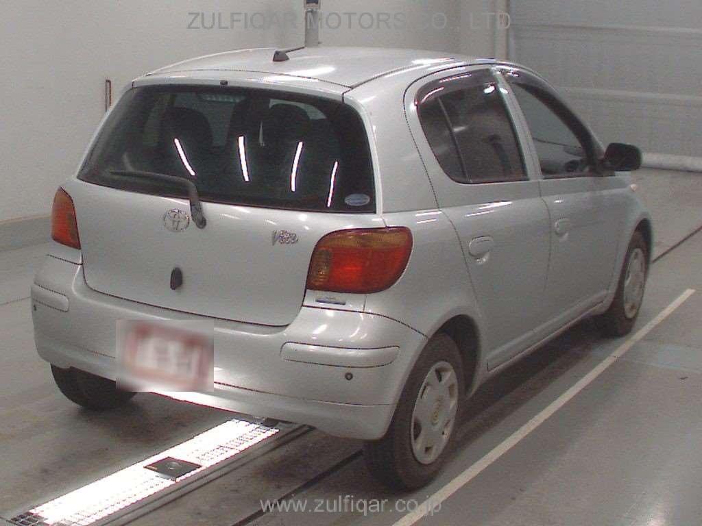 TOYOTA VITZ 2003 Image 2