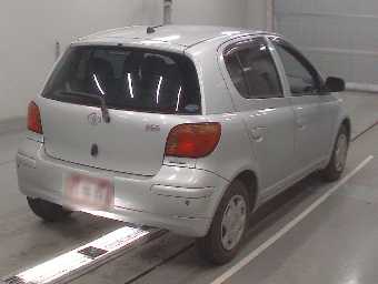 TOYOTA VITZ 2003 Image 2