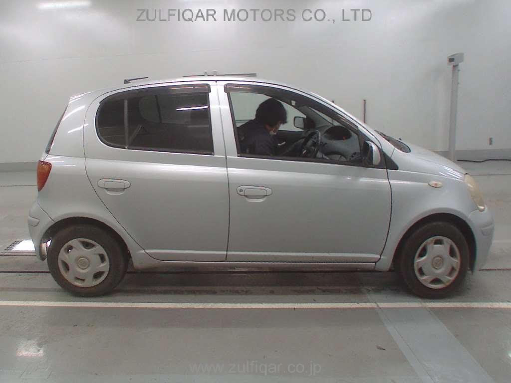 TOYOTA VITZ 2003 Image 3