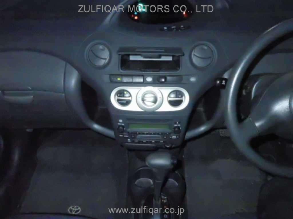 TOYOTA VITZ 2003 Image 9