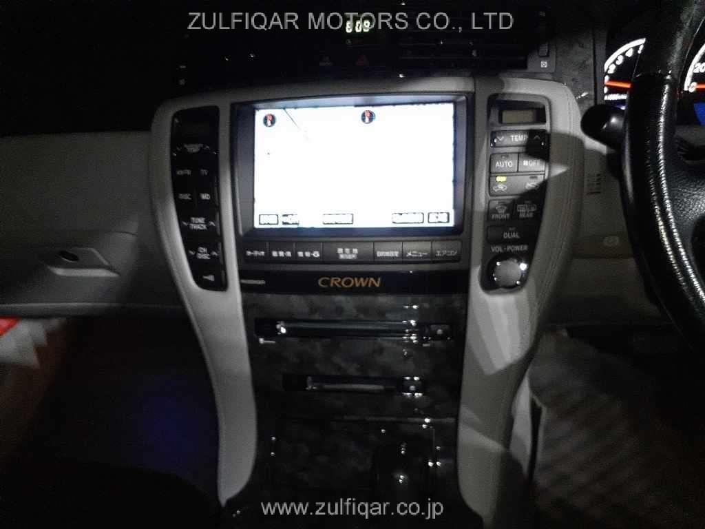 TOYOTA CROWN 2005 Image 9