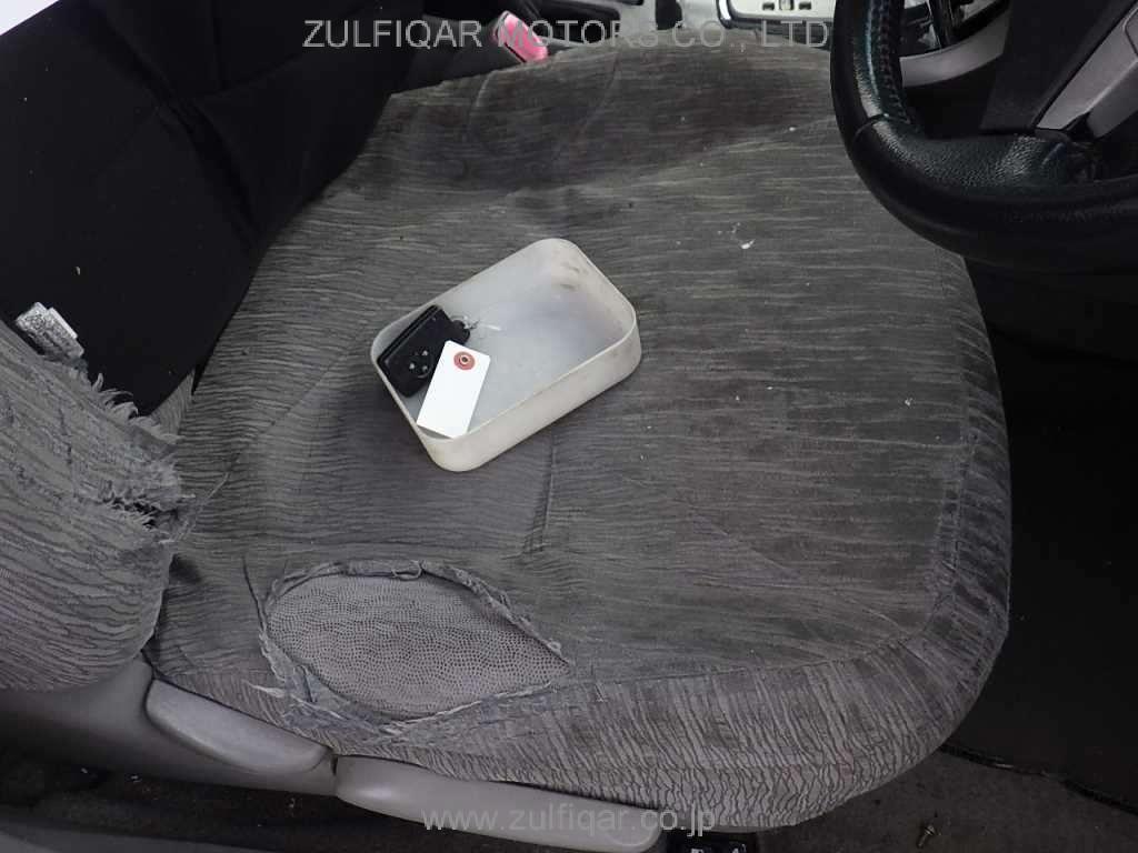 TOYOTA COROLLA AXIO 2008 Image 8