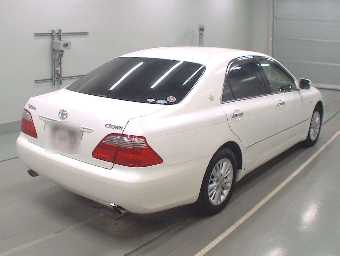 TOYOTA CROWN 2006 Image 2