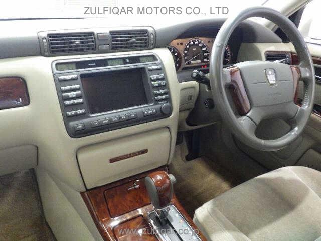 TOYOTA CROWN 2003 Image 3