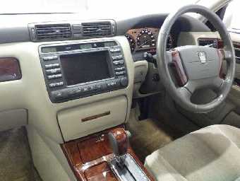 TOYOTA CROWN 2003 Image 3