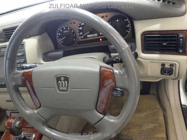 TOYOTA CROWN 2003 Image 7