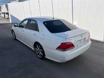 TOYOTA CROWN 2005 Image 2