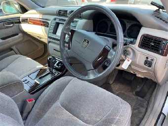 TOYOTA CROWN 2003 Image 3