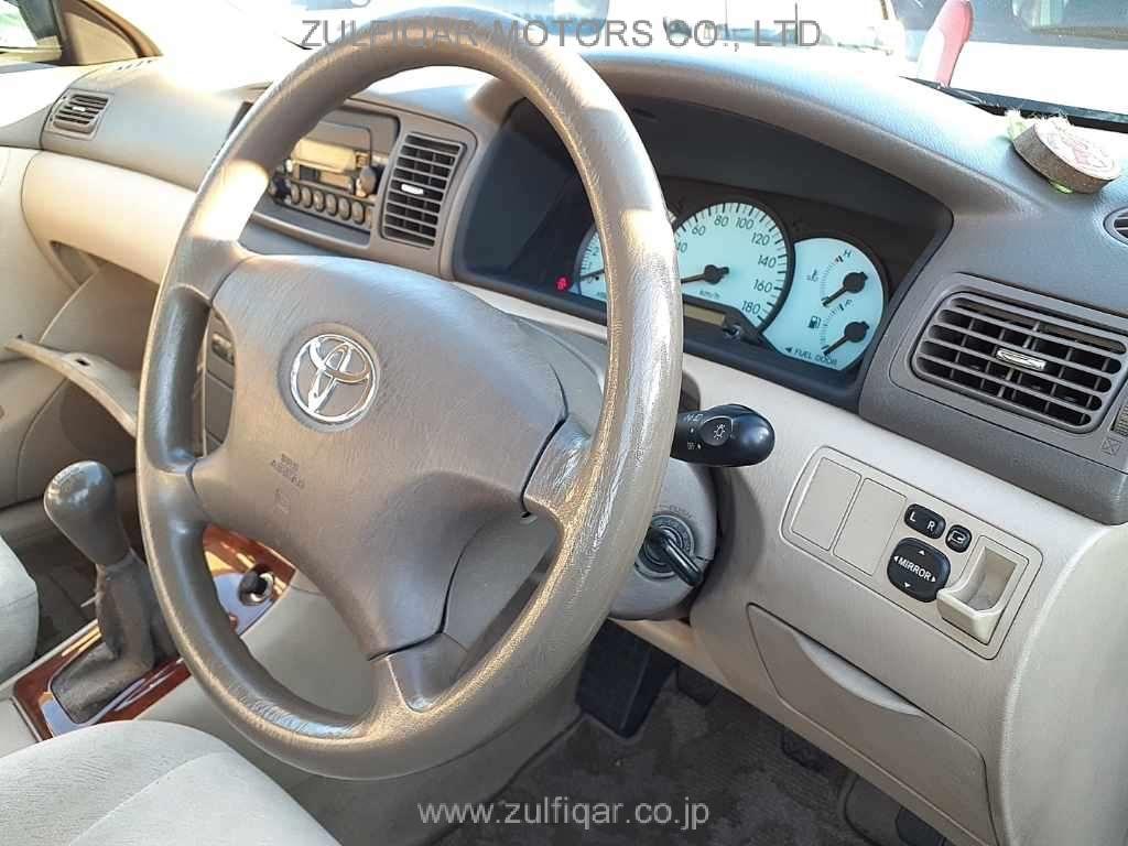 TOYOTA COROLLA 2001 Image 7