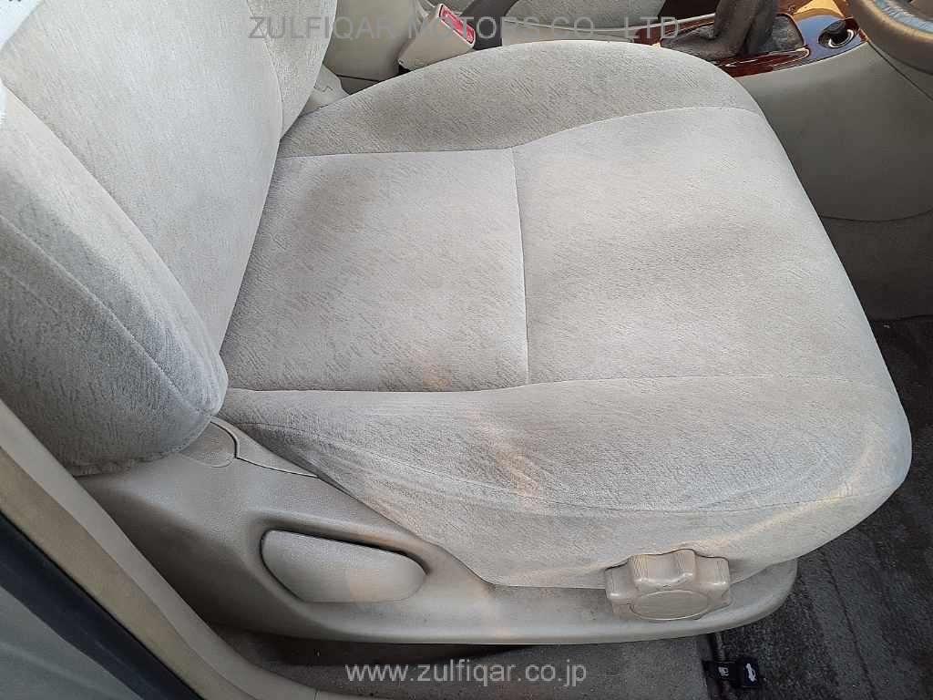 TOYOTA COROLLA 2001 Image 8