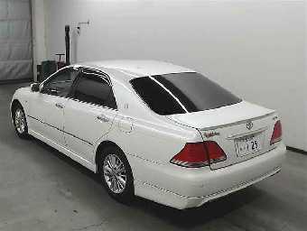 TOYOTA CROWN 2004 Image 2
