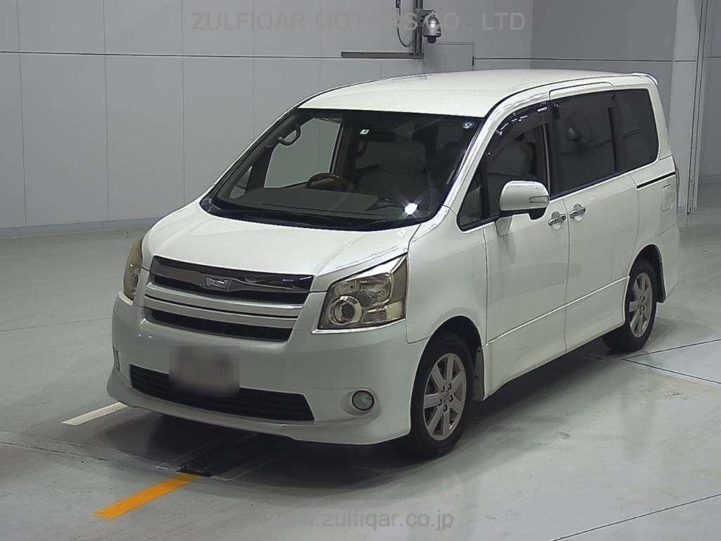 TOYOTA NOAH 2009 Image 1