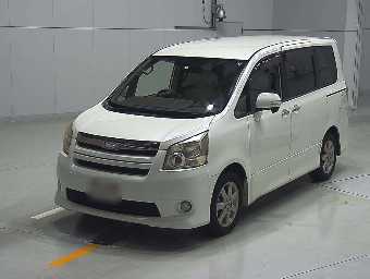 TOYOTA NOAH 2009 Image 1