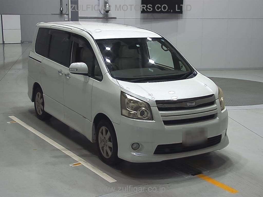 TOYOTA NOAH 2009 Image 5
