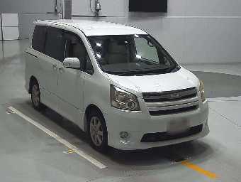 TOYOTA NOAH 2009 Image 5