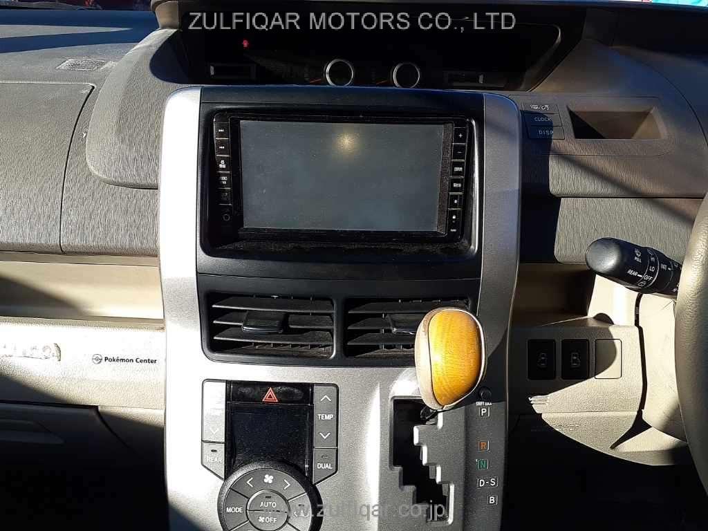 TOYOTA NOAH 2009 Image 10