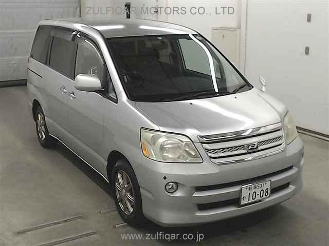 TOYOTA NOAH 2006 Image 1