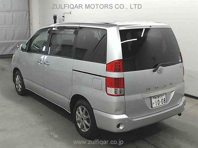TOYOTA NOAH 2006 Image 2