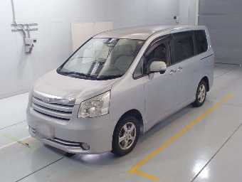 TOYOTA NOAH 2009 Image 1