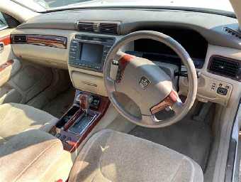TOYOTA CROWN 2002 Image 3