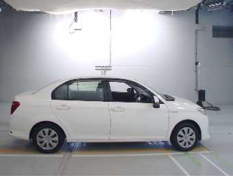 TOYOTA COROLLA AXIO 2017 Image 3