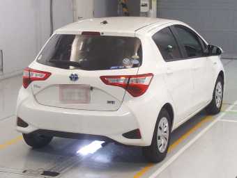 TOYOTA VITZ 2019 Image 2
