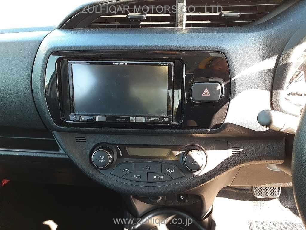TOYOTA VITZ 2019 Image 10