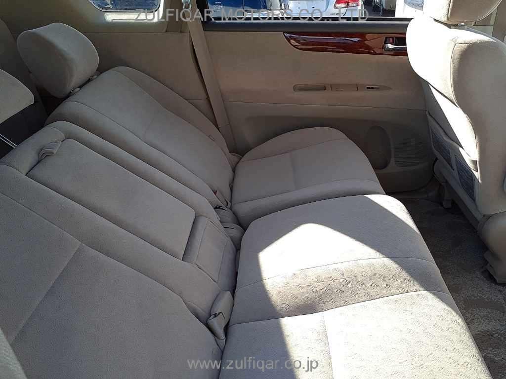 TOYOTA IPSUM 2008 Image 9