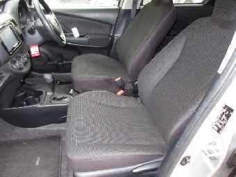 TOYOTA VITZ 2017 Image 14