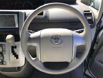 TOYOTA NOAH 2008 Image 7