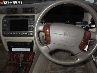 TOYOTA CROWN 2001 Image 6