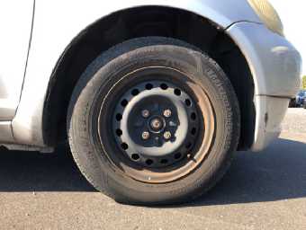 TOYOTA VITZ 2000 Image 9