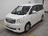 TOYOTA NOAH 2012 Image 4