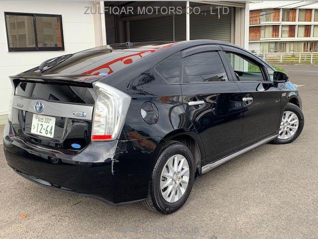 TOYOTA PRIUS PHV 2014 Image 8