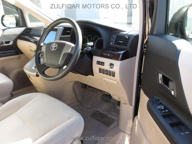 TOYOTA ALPHARD 2013 Image 7